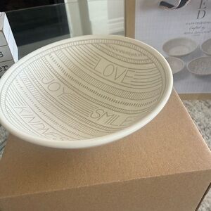 Royal Doulton Cream Ceramic Bowls with Engraved Positive Words